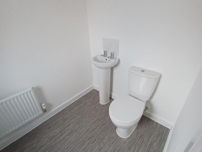 Downstairs WC, 3 bedroom house